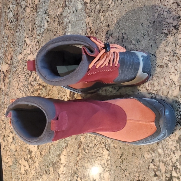 Nwot COLUMBIA* Boots - Picture 5 of 9